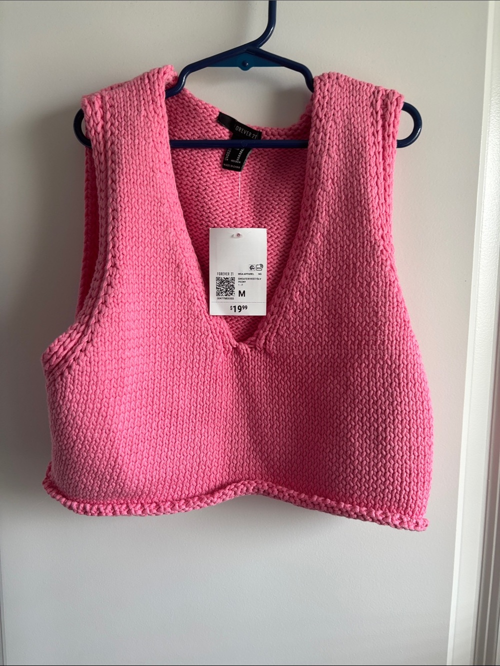Forever 21 Bubblegum Pink Knit V-Neck Cropped Tank Sweater
